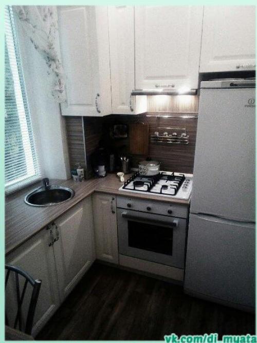 Небольшая кухня. В которой есть всё, что нужно. 04