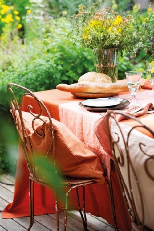 Смена сезона - идеальное время для обновления декора в доме. 07