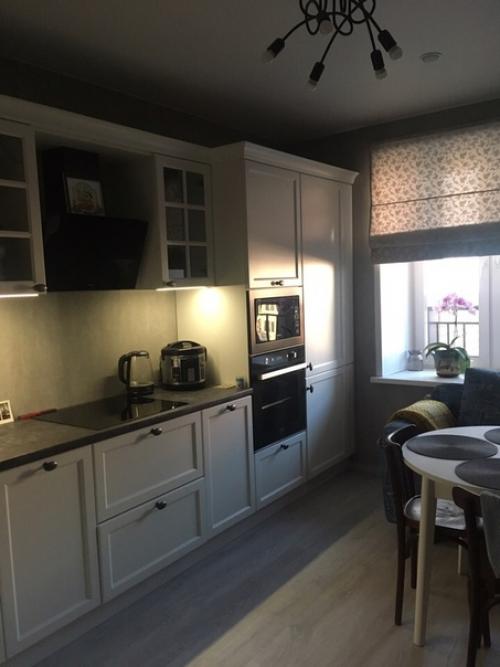 Добрый день.  Кухня 12 кв. 03