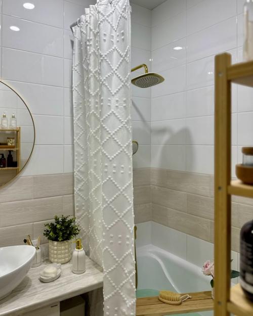 Продолжаю менять детали интерьера в ванной комнате! 05