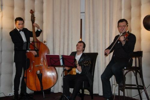 Бар Commode с живой музыкой. 01