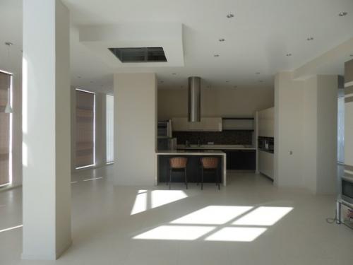 Омск.  Мы предлагаем купить эксклюзивный коттедж в усть - заостровке. 04