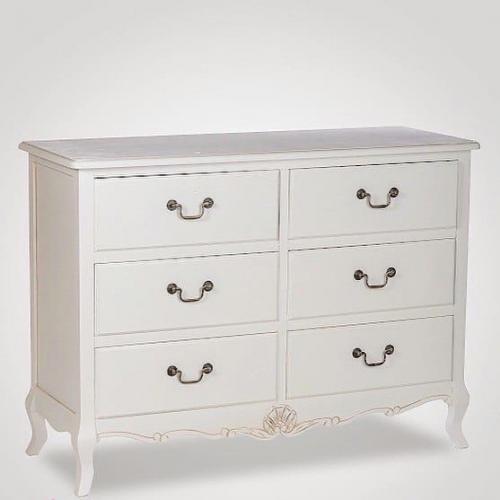 Комоды.  Чистота в квартире либо в доме напрямую зависит от организации хранения вещей и одежды. 01