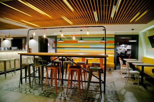 Топ - 5 заведений на садовой улице. 02