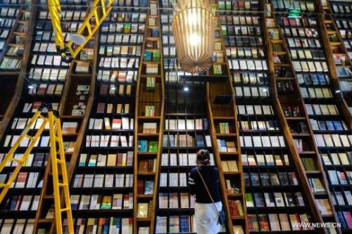 В международный день книги в Китае открылся Самый Красивый Книжный Магазин - Zhongshuge Bookstore, г. ганджоу. 01