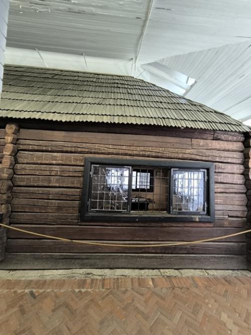 Побывала в первой постройке в Санкт-петербурге. 01