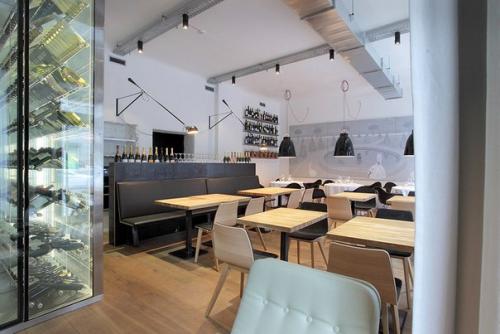 Магазин, ресторан и бар Wine Studio. 04