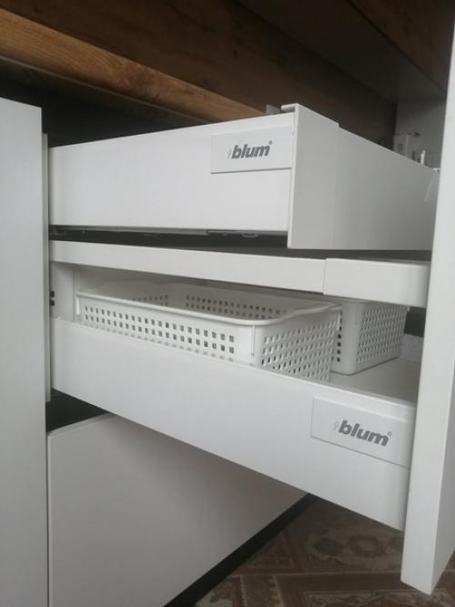 Выражаю благодарность Константину Поликарпову и его команде, за огромную кухню. 01