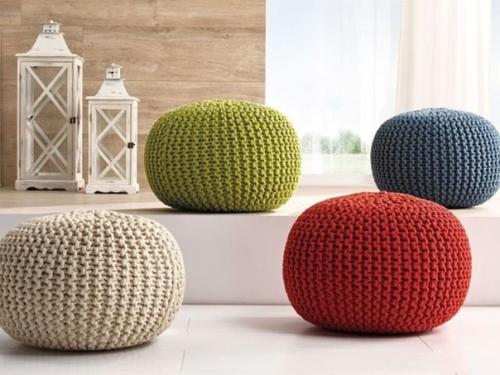 Пуф - это универсальная мебель, которая может быть и круглой, и кубической, и цилиндрической формы. 06