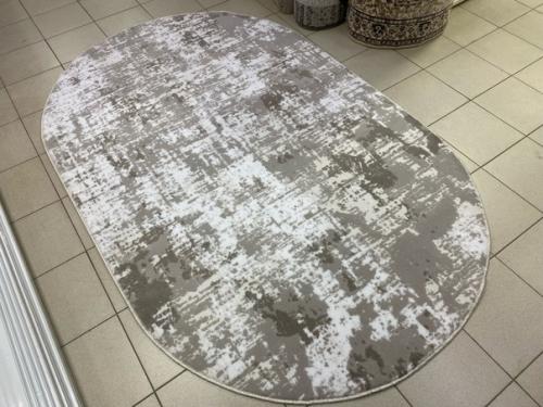 Недорогой, но стильный ковёр Richi для любителей современной абстракции. 01