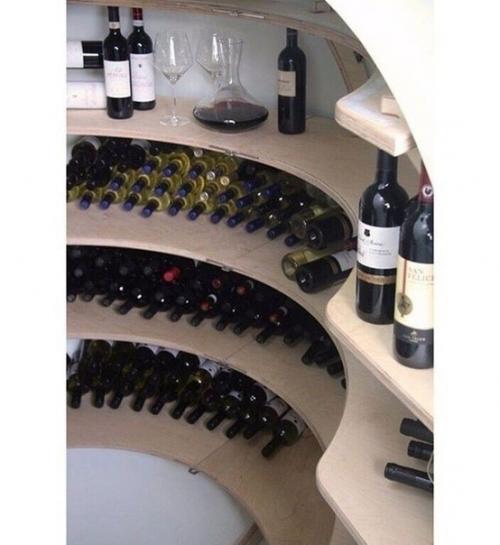 Как здорово придумали - раз, два и готово в частном доме это, наверное, лучшее решение, вместо обычного подвала. 06