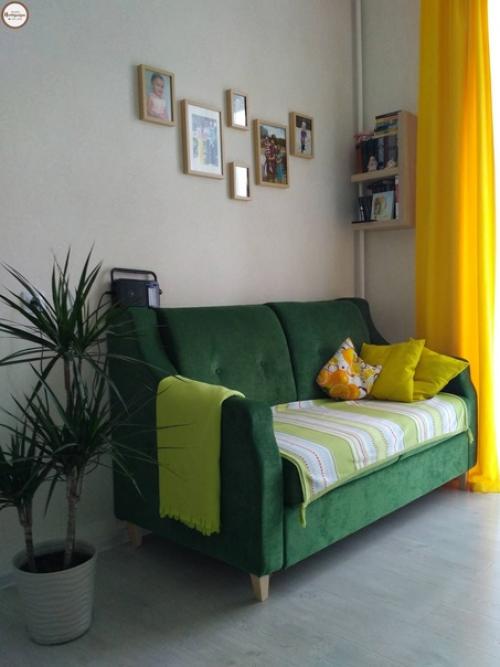 Красивый интерьер квартиры студии в зелёных тонах. 02