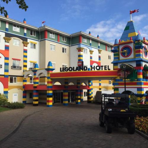 Волшебные отели, в которых даже взрослые чувствуют себя детьми. 02