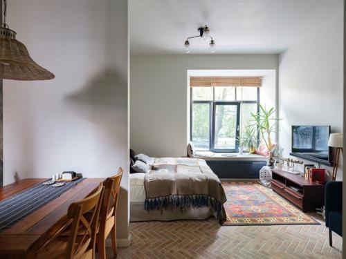 Студия с отдельным входом из арки в дореволюционном доме (Петербург) ч. 1. 09