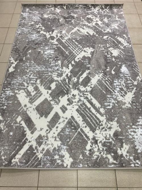 Недорогой, но стильный ковёр Richi для любителей современной абстракции. 04
