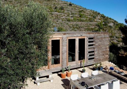 Маленький каркасный дом в Испании. 01