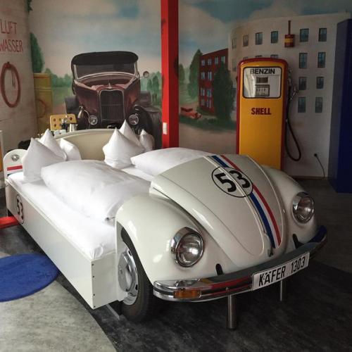 Волшебные отели, в которых даже взрослые чувствуют себя детьми. 05