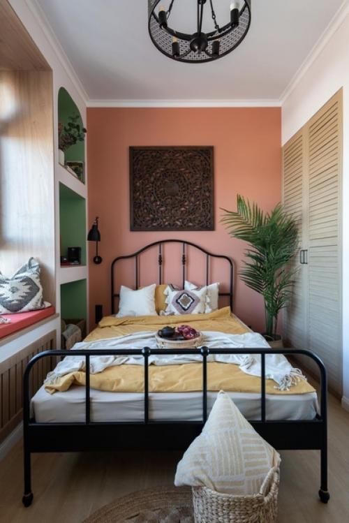 Уютная студия. С яркими акцентами. 03