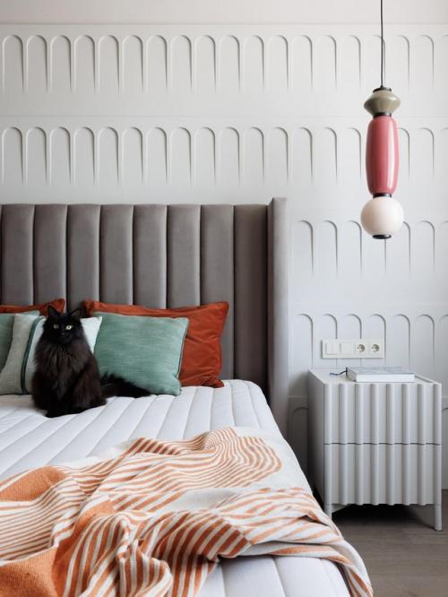 Интерьер без белого: когда цвет - необходимость. 04