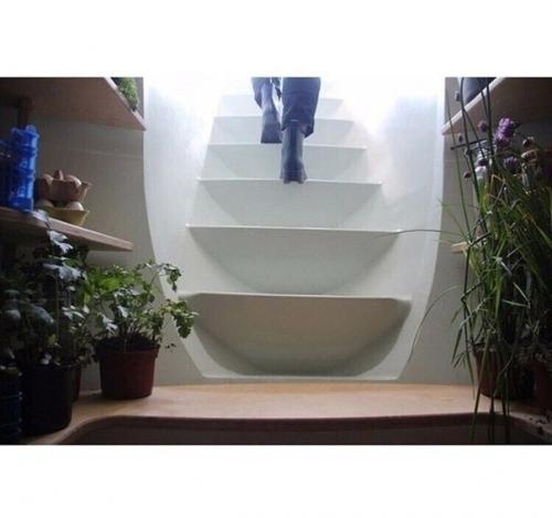 Как здорово придумали - раз, два и готово в частном доме это, наверное, лучшее решение, вместо обычного подвала. 04