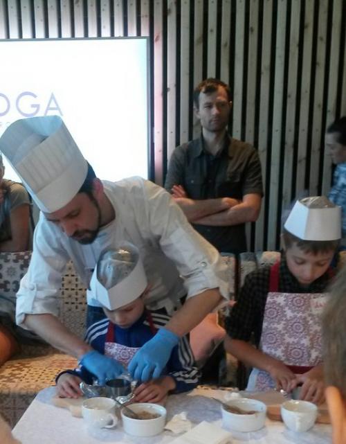 Мы сегодня на интересном мк в кафе На Парах были. 03