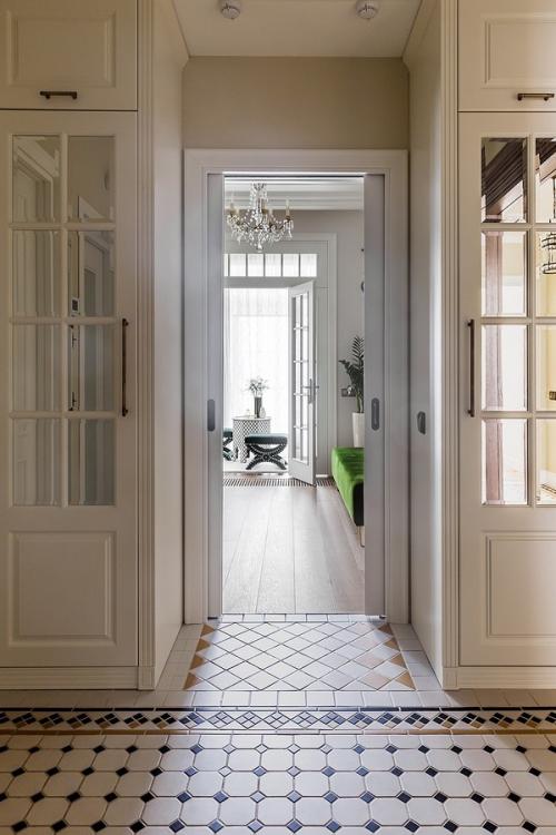 Красивая кухня с функцией гостиной и шикарной зоной отдыха на лоджии. 09