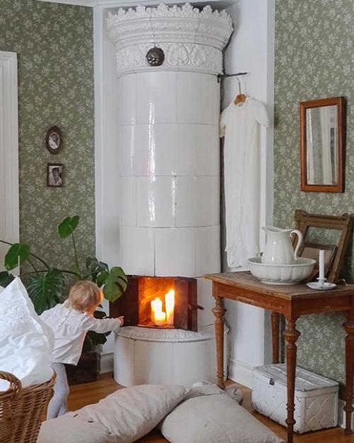 Добро пожаловать в шведский дом, где интерьер из прошлого переносит нас в уютную гавань теплых воспоминаний и умиротворения! 08