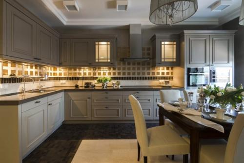 Классическая кухня для современного дома. 04