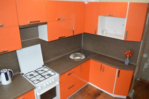 Оранжевый цвет в интерьере кухни в последнее время приобретает все большую популярность. 01 Оранжевый цвет в интерьере кухни в последнее время приобретает все большую популярность. 01