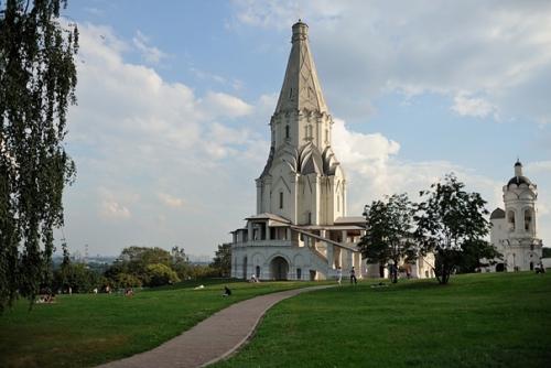 Коломна.  Коломна, как ни один другой город Подмосковья, богата сохранившимися до наших дней архитектурными памятниками XVI - XIX веков. 03