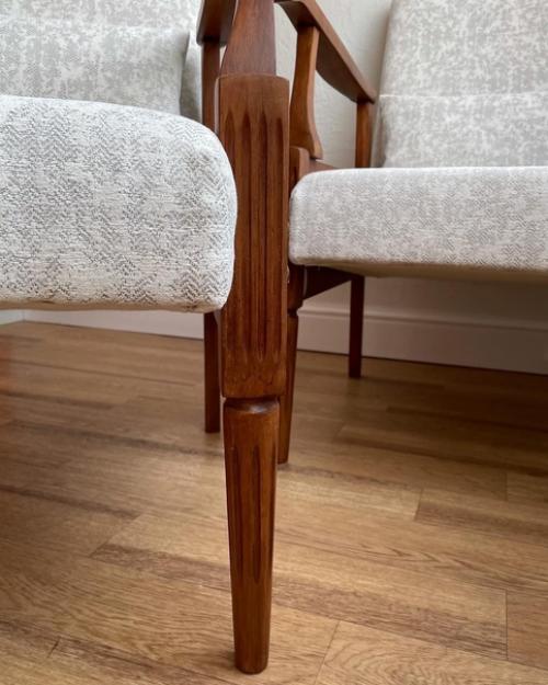 Эти кресла нам заказала Ульяна - основатель и руководитель студии интерьерного дизайна @us_Interiors. 03