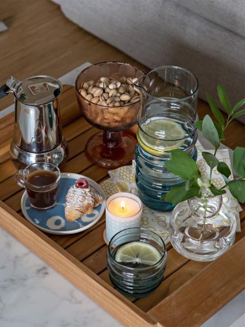 Лето в городе: быстрое и красочное летнее преображение маленькой польской гостиной. 05