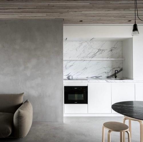 Краской, обоями, ламинатом и плиткой список отделочных материалов не ограничивается! 03