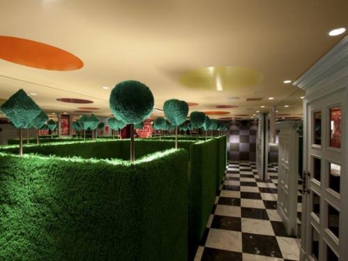 Алиса в Стране Чудес - ресторан в Токио. 06