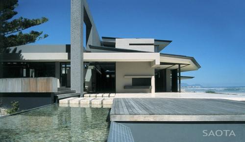 Особняк на берегу океана в ЮАР от студии Saota. 02