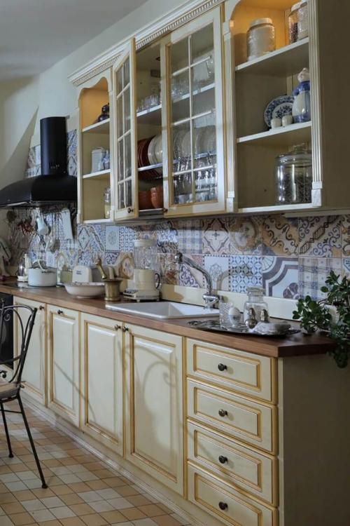 Квартира внучки. Эта квартира внучке известного и любимого режиссера георгия Данелия принадлежит. 04