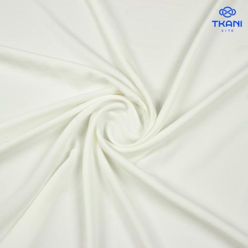 Благодаря своим свойствам (гладкость, блеск, хорошая драпируемость) купра идеально подходит для создания как нарядных, так и повседневных вещей. 07