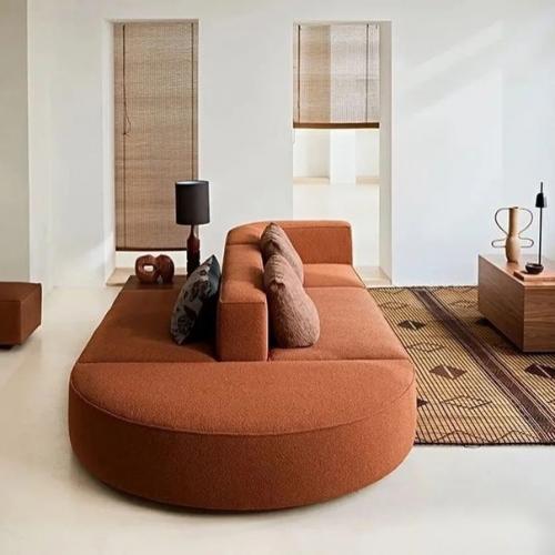 Выбирать диван для гостиной можно по следующим параметрам: 01