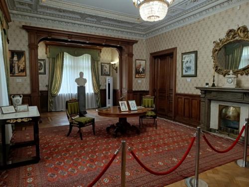 Маленькая Франция - так называют туристы. 04