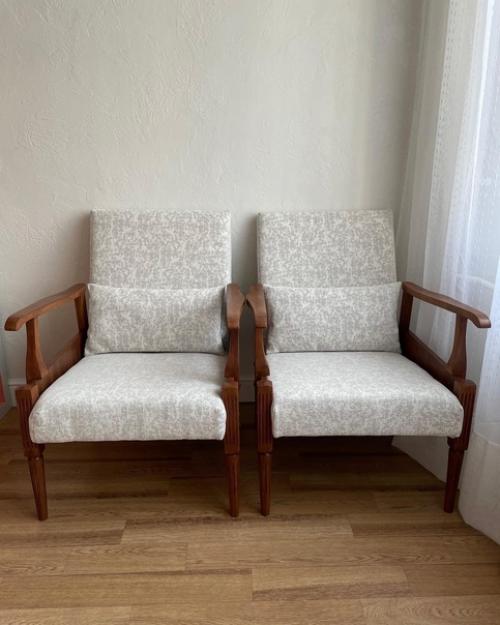 Эти кресла нам заказала Ульяна - основатель и руководитель студии интерьерного дизайна @us_Interiors. 02