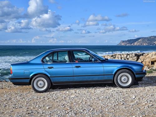 BMW 5 Е 34 - третье поколение легковых. 03