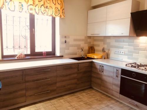 Здравствуйте!  Кухня нашей мечты, к которой мы долго шли. 01