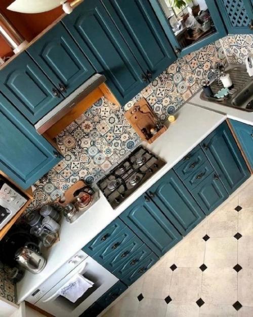 Обновили кухню всего за пару тысяч. 02