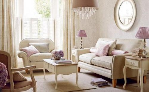 В таком интерьере хорошо сочинять любовные письма и вести светские беседы.