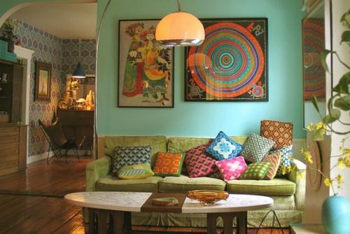 Для дачного дома, на украшение которого часто нет ни сил, ни средств, текстиль - то, что доктор прописал. 08