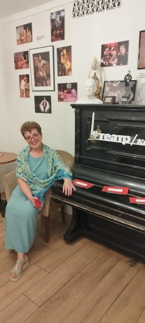 5 июля мы с Юлей побывали в московском театре Елены камбуровой Театр Музыки и Поэзии. 03