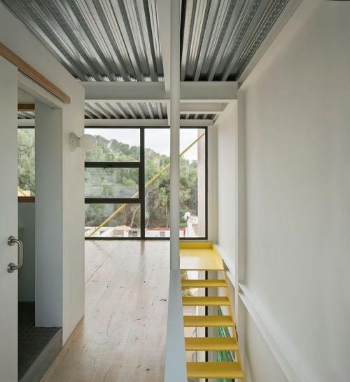 Жёлтый дом безнадёжного оптимиста в Испании. 04