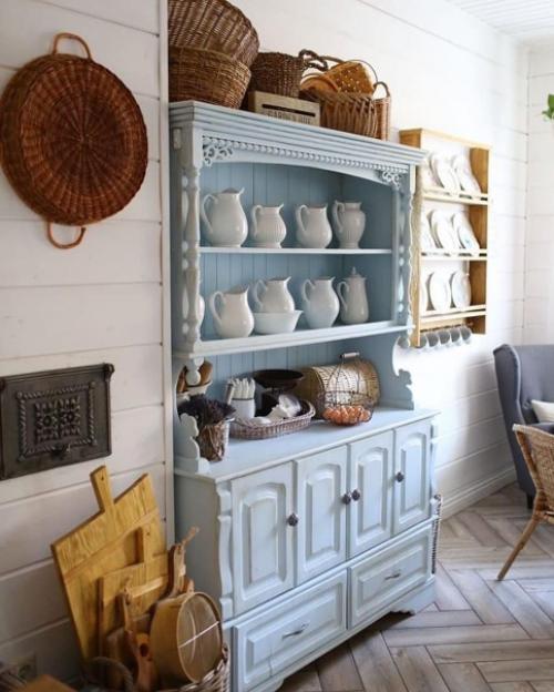 Всем привет.  Подготовила для вас подборку необычных кафе. 04