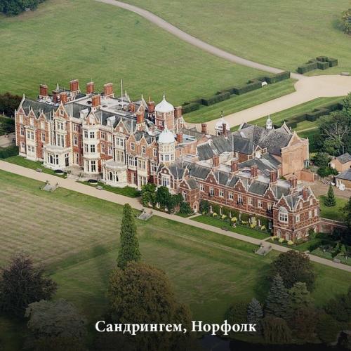 Вы знали, сколько резиденций у карла III? 04