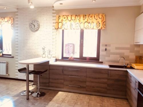 Здравствуйте!  Кухня нашей мечты, к которой мы долго шли. 02